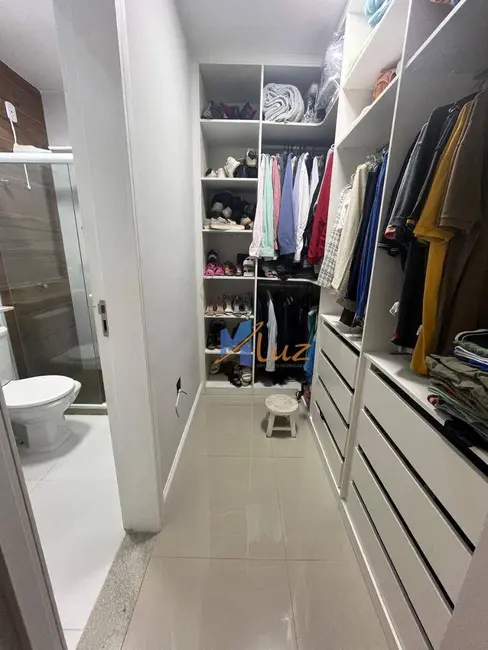 Casa de Condomínio com 3 quartos à venda, 1800m2 em Extensão do Bosque, Rio Das Ostras - RJ - imagem 9 Foto 9 de Casa de Condomínio com 3 quartos à venda, 1800m2 em Extensão do Bosque, Rio Das Ostras - RJ