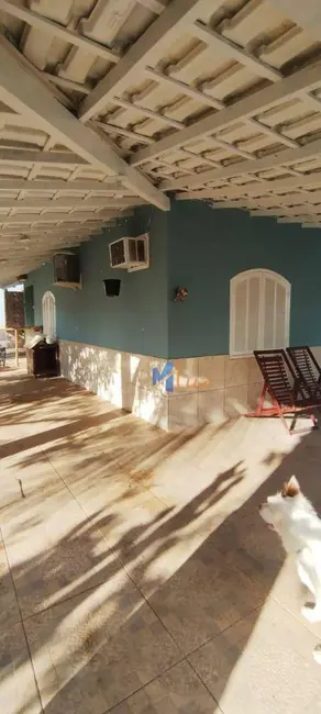 Casa de Condomínio com 3 quartos à venda, 694m2 em Casimiro De Abreu - RJ - imagem 4 Foto 4 de Casa de Condomínio com 3 quartos à venda, 694m2 em Casimiro De Abreu - RJ