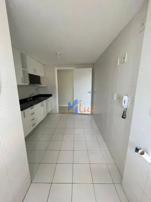 Foto 9 de Apartamento com 2 quartos à venda, 74m2 em Imbetiba, Macae - RJ