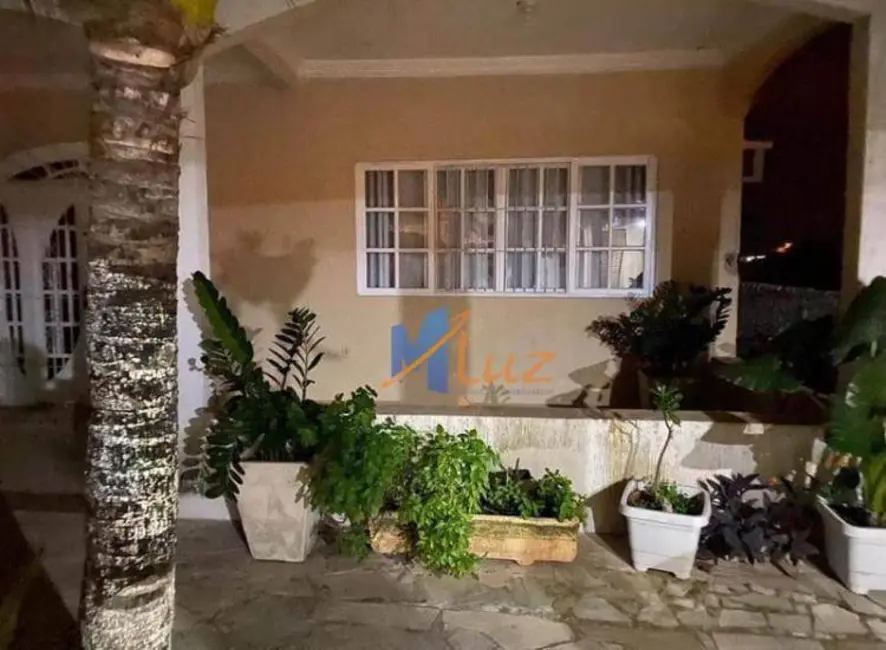 Casa de Condomínio com 2 quartos à venda, 240m2 em Centro, Carapebus - RJ - imagem 1 Foto 1 de Casa de Condomínio com 2 quartos à venda, 240m2 em Centro, Carapebus - RJ