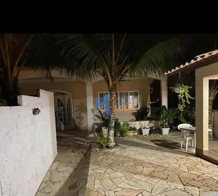 Casa de Condomínio com 2 quartos à venda, 240m2 em Centro, Carapebus - RJ - imagem 3 Foto 3 de Casa de Condomínio com 2 quartos à venda, 240m2 em Centro, Carapebus - RJ