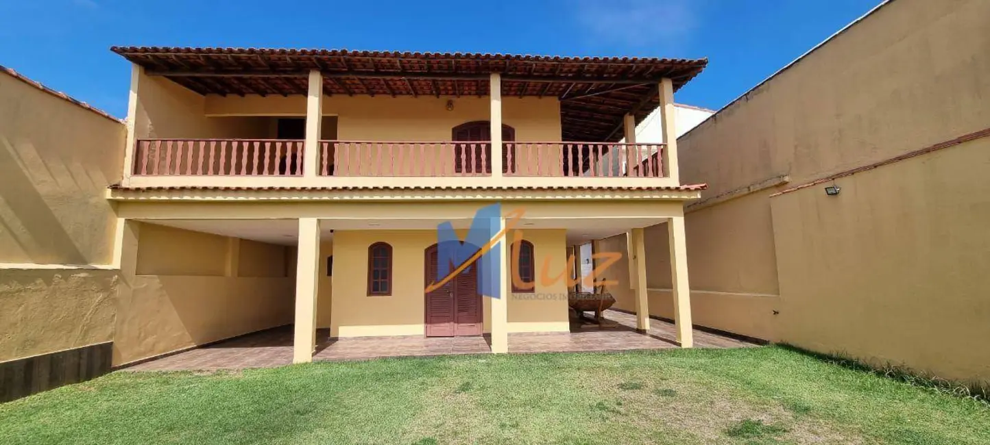 Foto 2 de Casa de Condomínio com 4 quartos à venda, 360m2 em Saquarema - RJ