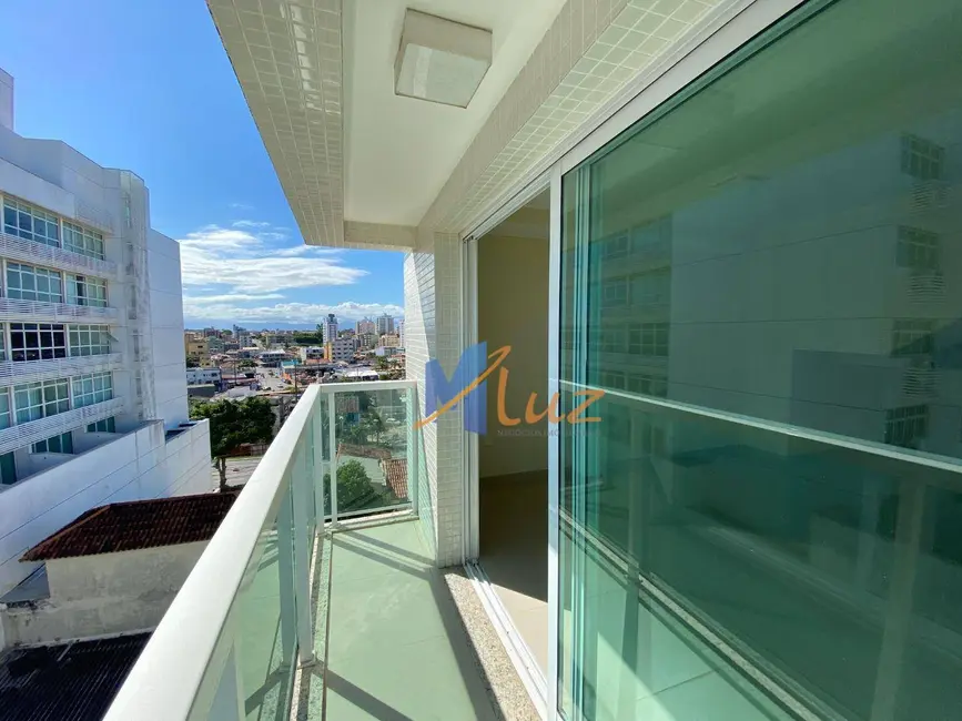 Cobertura com 4 quartos para alugar, 155m2 em Cavaleiros, Macae - RJ - imagem 8 Foto 8 de Cobertura com 4 quartos para alugar, 155m2 em Cavaleiros, Macae - RJ