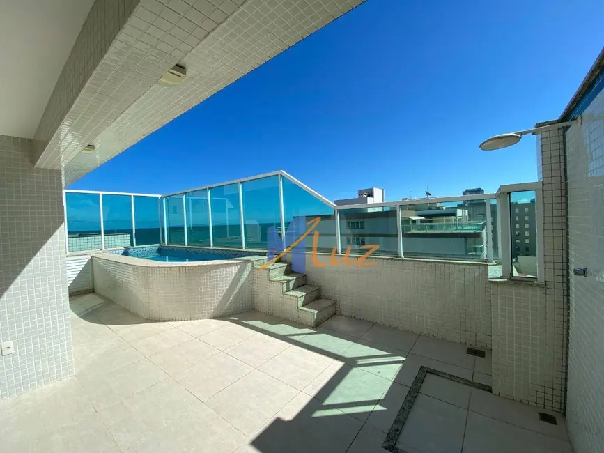 Cobertura com 4 quartos para alugar, 155m2 em Cavaleiros, Macae - RJ - imagem 4 Foto 4 de Cobertura com 4 quartos para alugar, 155m2 em Cavaleiros, Macae - RJ