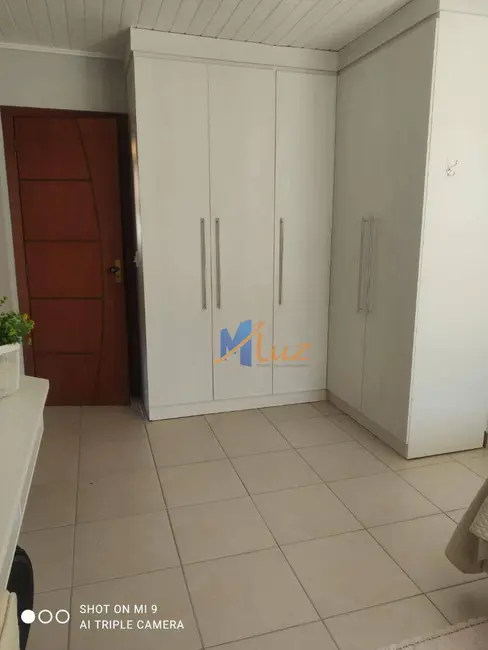 Foto 7 de Casa de Condomínio com 3 quartos à venda, 180m2 em Jardim Mariléa, Rio Das Ostras - RJ