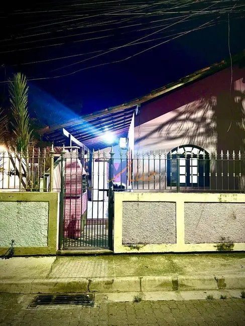 Foto 1 de Casa com 2 quartos à venda em Nova Esperança, Rio Das Ostras - RJ