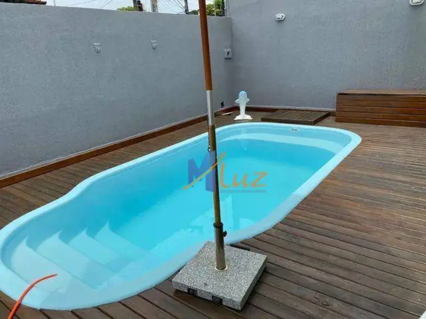 Foto 3 de Casa de Condomínio com 4 quartos à venda, 560m2 em Rio Das Ostras - RJ