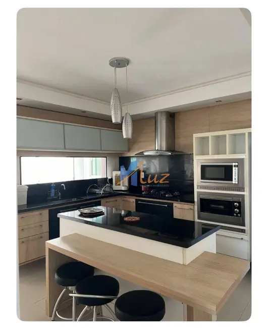 Apartamento com 3 quartos para alugar, 125m2 em Praia Campista, Macae - RJ - imagem 8 Foto 8 de Apartamento com 3 quartos para alugar, 125m2 em Praia Campista, Macae - RJ