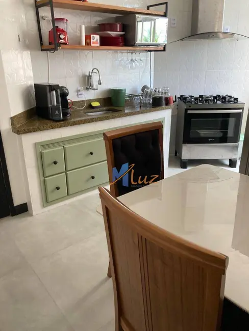 Apartamento com 2 quartos à venda, 73m2 em Extensão do Bosque, Rio Das Ostras - RJ - imagem 4 Foto 4 de Apartamento com 2 quartos à venda, 73m2 em Extensão do Bosque, Rio Das Ostras - RJ