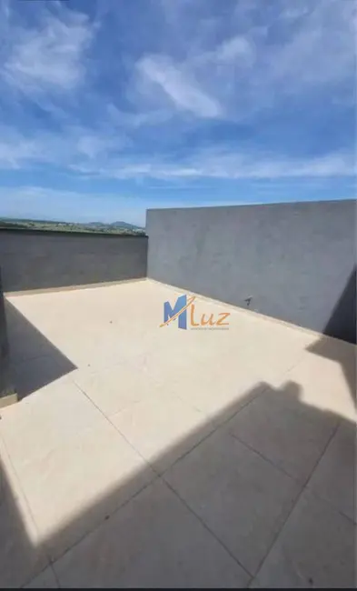 Casa de Condomínio com 3 quartos à venda, 300m2 em Lagoa, Macae - RJ - imagem 4 Foto 4 de Casa de Condomínio com 3 quartos à venda, 300m2 em Lagoa, Macae - RJ