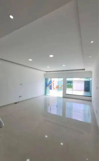 Casa de Condomínio com 3 quartos à venda, 300m2 em Lagoa, Macae - RJ - imagem 7 Foto 7 de Casa de Condomínio com 3 quartos à venda, 300m2 em Lagoa, Macae - RJ