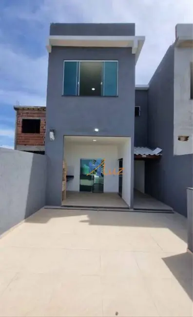Foto 1 de Casa de Condomínio com 3 quartos à venda, 300m2 em Lagoa, Macae - RJ