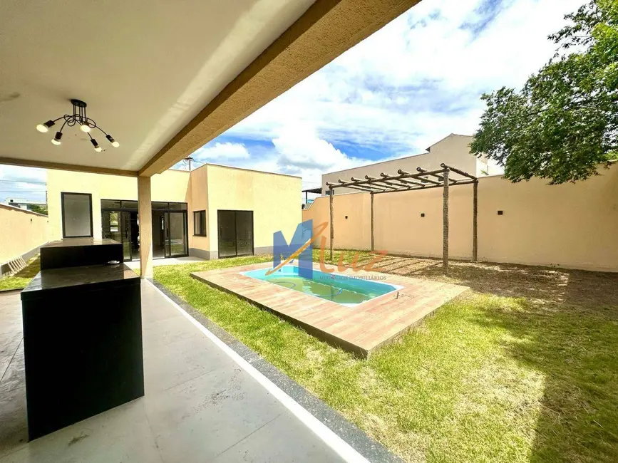 Casa de Condomínio com 3 quartos à venda, 200m2 em Sao Pedro Da Aldeia - RJ - imagem 4 Foto 4 de Casa de Condomínio com 3 quartos à venda, 200m2 em Sao Pedro Da Aldeia - RJ