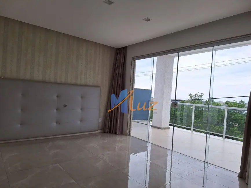 Casa de Condomínio com 3 quartos à venda e para alugar, 360m2 em Lagoa, Macae - RJ - imagem 9 Foto 9 de Casa de Condomínio com 3 quartos à venda e para alugar, 360m2 em Lagoa, Macae - RJ