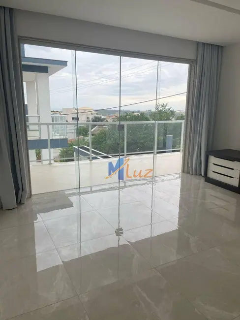 Foto 11 de Casa de Condomínio com 3 quartos à venda e para alugar, 360m2 em Lagoa, Macae - RJ