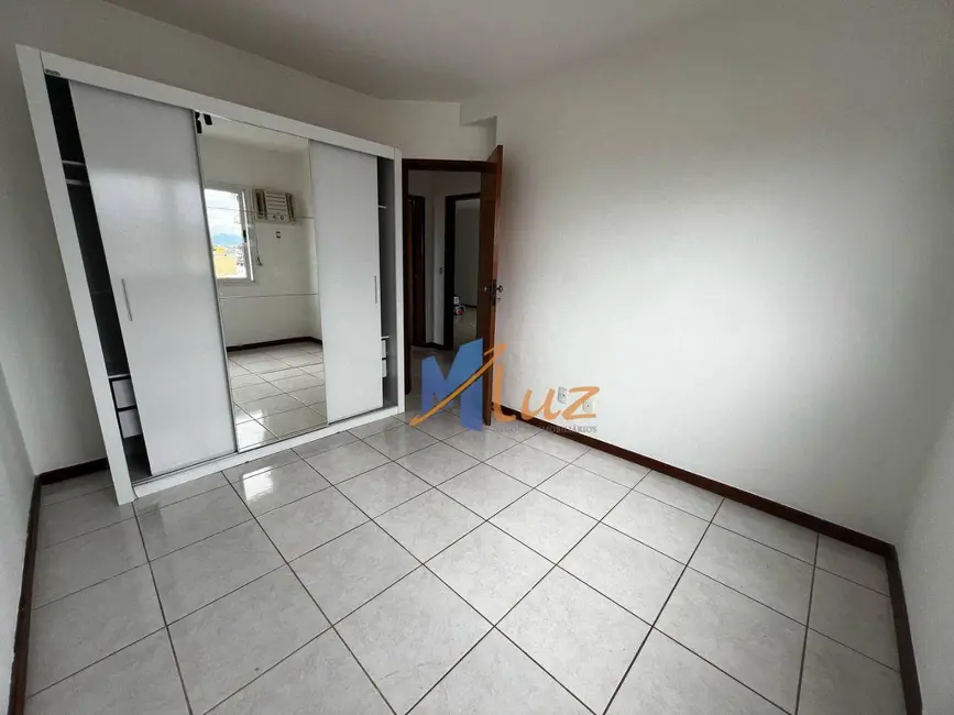 Cobertura com 3 quartos para alugar, 200m2 em Riviera Fluminense, Macae - RJ - imagem 9 Foto 9 de Cobertura com 3 quartos para alugar, 200m2 em Riviera Fluminense, Macae - RJ