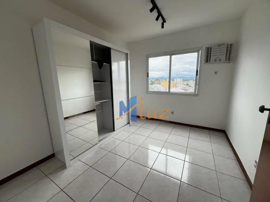 Cobertura com 3 quartos para alugar, 200m2 em Riviera Fluminense, Macae - RJ - imagem 8 Foto 8 de Cobertura com 3 quartos para alugar, 200m2 em Riviera Fluminense, Macae - RJ
