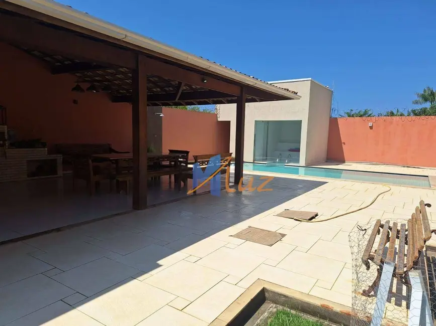 Casa de Condomínio com 3 quartos à venda, 2000m2 em Granja dos Cavaleiros, Macae - RJ - imagem 6 Foto 6 de Casa de Condomínio com 3 quartos à venda, 2000m2 em Granja dos Cavaleiros, Macae - RJ