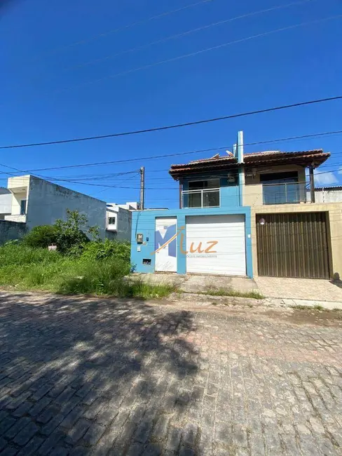 Casa de Condomínio com 2 quartos à venda, 200m2 em Parque Aeroporto, Macae - RJ - imagem 2 Foto 2 de Casa de Condomínio com 2 quartos à venda, 200m2 em Parque Aeroporto, Macae - RJ