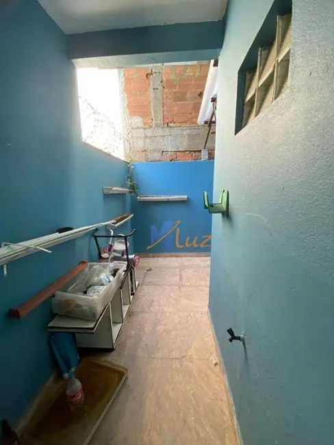 Casa de Condomínio com 2 quartos à venda, 200m2 em Parque Aeroporto, Macae - RJ - imagem 4 Foto 4 de Casa de Condomínio com 2 quartos à venda, 200m2 em Parque Aeroporto, Macae - RJ