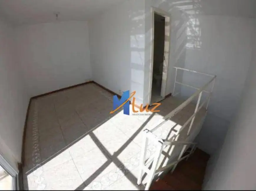 Cobertura com 2 quartos à venda e para alugar, 170m2 em Glória, Macae - RJ - imagem 5 Foto 5 de Cobertura com 2 quartos à venda e para alugar, 170m2 em Glória, Macae - RJ