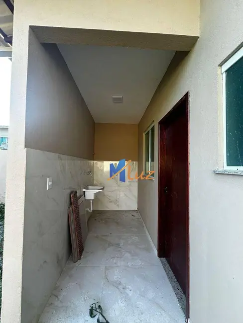Foto 3 de Casa de Condomínio com 2 quartos à venda, 100m2 em Chácara Mariléa, Rio Das Ostras - RJ
