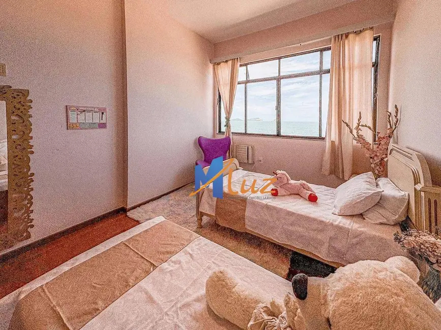 Apartamento com 4 quartos para alugar, 336m2 em Alto Cajueiros, Macae - RJ - imagem 4 Foto 4 de Apartamento com 4 quartos para alugar, 336m2 em Alto Cajueiros, Macae - RJ