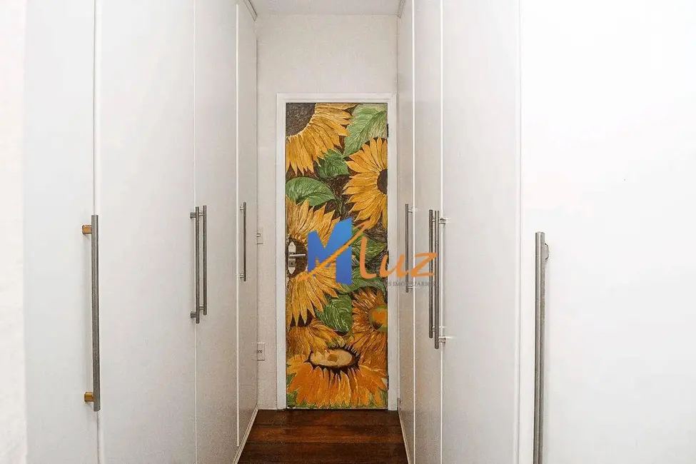 Apartamento com 4 quartos para alugar, 336m2 em Alto Cajueiros, Macae - RJ - imagem 5 Foto 5 de Apartamento com 4 quartos para alugar, 336m2 em Alto Cajueiros, Macae - RJ