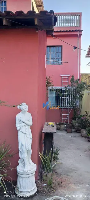 Casa de Condomínio com 3 quartos à venda, 200m2 em Parque Aeroporto, Macae - RJ - imagem 4 Foto 4 de Casa de Condomínio com 3 quartos à venda, 200m2 em Parque Aeroporto, Macae - RJ