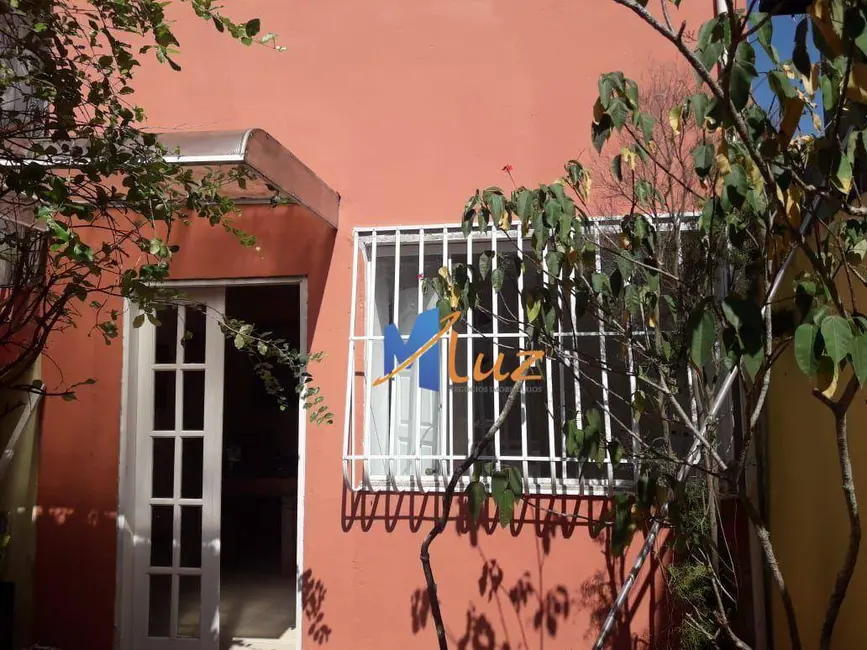 Casa de Condomínio com 3 quartos à venda, 200m2 em Parque Aeroporto, Macae - RJ - imagem 3 Foto 3 de Casa de Condomínio com 3 quartos à venda, 200m2 em Parque Aeroporto, Macae - RJ
