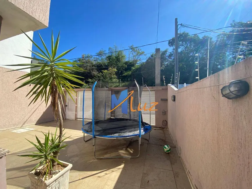 Casa com 4 quartos à venda, 480m2 em Lagoa, Macae - RJ - imagem 3 Foto 3 de Casa com 4 quartos à venda, 480m2 em Lagoa, Macae - RJ