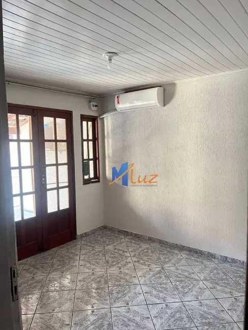 Casa com 3 quartos à venda, 128m2 em Parque Aeroporto, Macae - RJ - imagem 8 Foto 8 de Casa com 3 quartos à venda, 128m2 em Parque Aeroporto, Macae - RJ