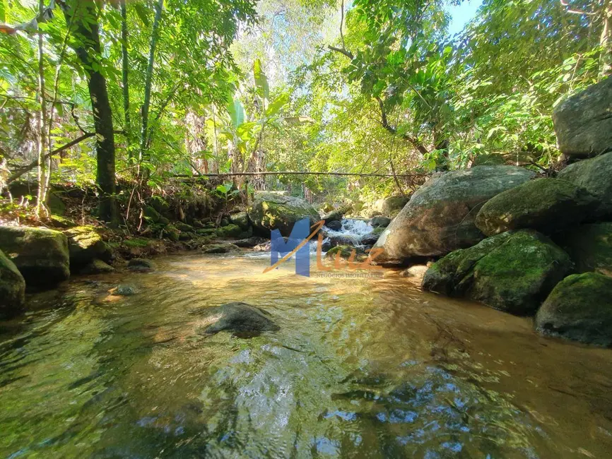 Foto 1 de Terreno / Lote à venda, 1584m2 em Macae - RJ