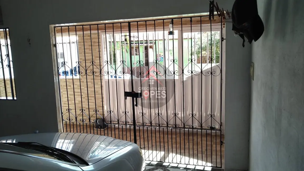 Foto 1 de Casa com 2 quartos à venda, 200m2 em Pajuçara, Natal - RN