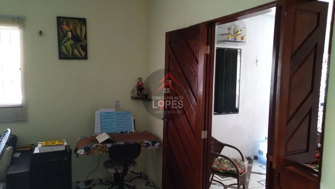 Casa com 2 quartos à venda, 200m2 em Pajuçara, Natal - RN - imagem 2 Foto 2 de Casa com 2 quartos à venda, 200m2 em Pajuçara, Natal - RN