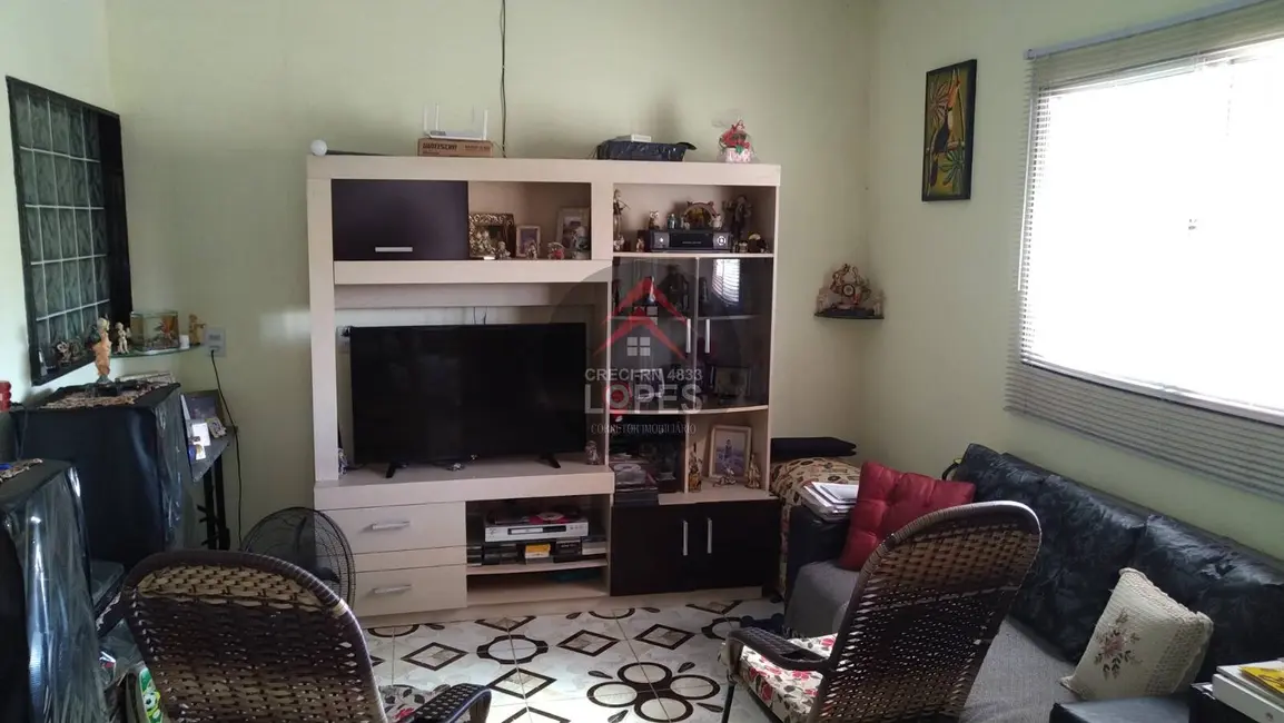 Casa com 2 quartos à venda, 200m2 em Pajuçara, Natal - RN - imagem 5 Foto 5 de Casa com 2 quartos à venda, 200m2 em Pajuçara, Natal - RN