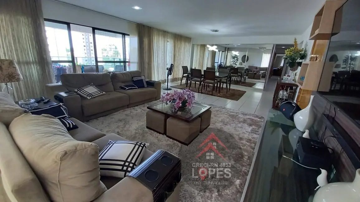 Foto 1 de Apartamento com 4 quartos à venda, 214m2 em Petrópolis, Natal - RN