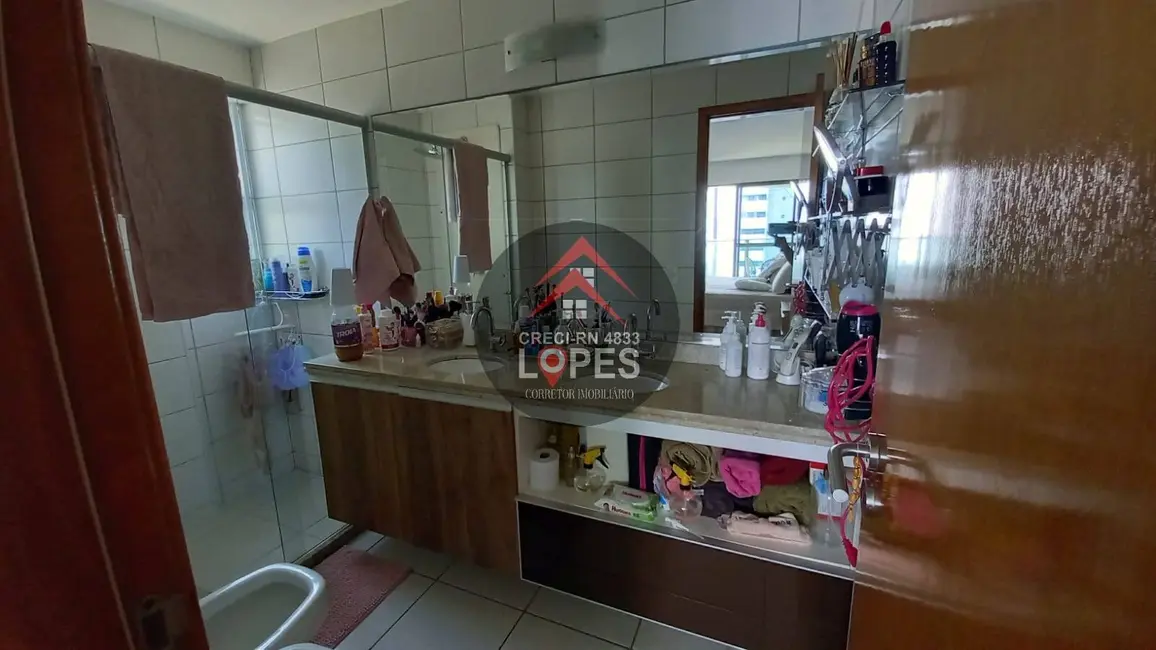 Foto 5 de Apartamento com 4 quartos à venda, 214m2 em Petrópolis, Natal - RN