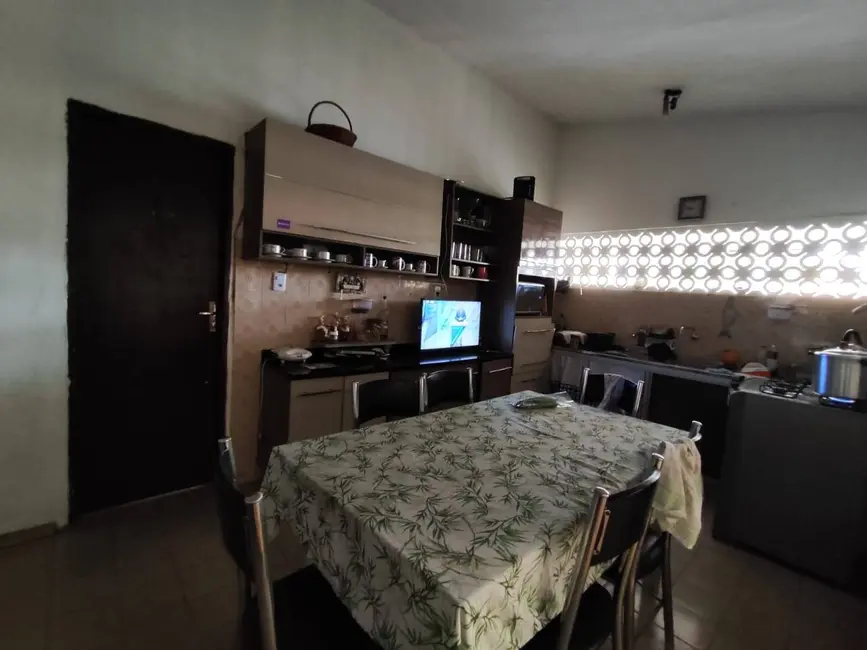 Foto 1 de Casa com 3 quartos à venda, 440m2 em Lagoa Nova, Natal - RN