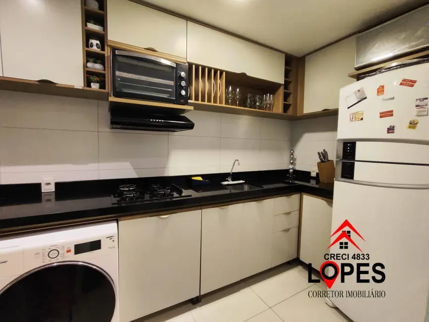 Apartamento com 2 quartos à venda e para alugar, 50m2 em Pajuçara, Natal - RN - imagem 8 Foto 8 de Apartamento com 2 quartos à venda e para alugar, 50m2 em Pajuçara, Natal - RN