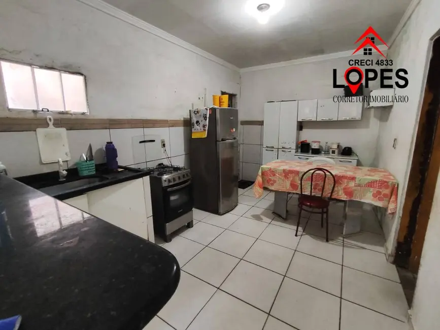Casa com 3 quartos à venda em Pajuçara, Natal - RN - imagem 4 Foto 4 de Casa com 3 quartos à venda em Pajuçara, Natal - RN