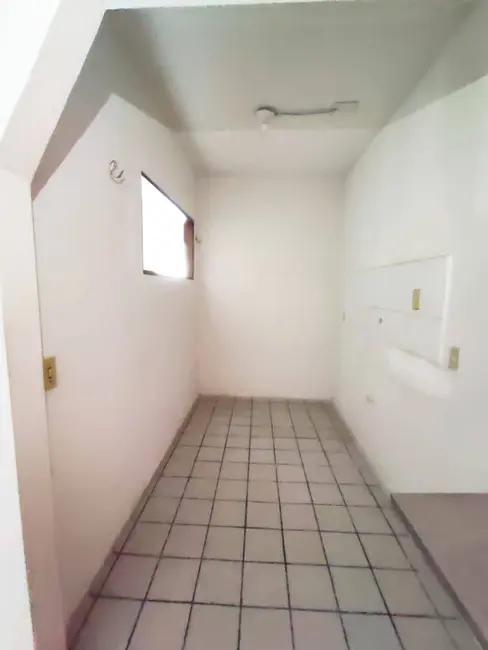 Casa com 5 quartos à venda, 1020m2 em Candelária, Natal - RN - imagem 8 Foto 8 de Casa com 5 quartos à venda, 1020m2 em Candelária, Natal - RN
