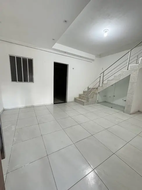 Casa com 4 quartos à venda, 200m2 em Pajuçara, Natal - RN - imagem 2 Foto 2 de Casa com 4 quartos à venda, 200m2 em Pajuçara, Natal - RN