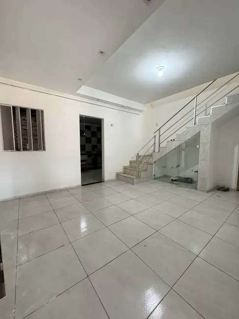 Casa com 4 quartos à venda, 200m2 em Pajuçara, Natal - RN - imagem 6 Foto 6 de Casa com 4 quartos à venda, 200m2 em Pajuçara, Natal - RN