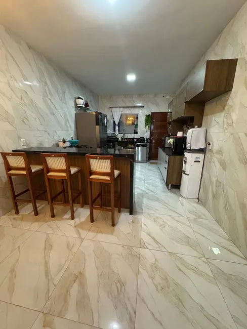 Casa com 3 quartos à venda, 225m2 em Pajuçara, Natal - RN - imagem 4 Foto 4 de Casa com 3 quartos à venda, 225m2 em Pajuçara, Natal - RN
