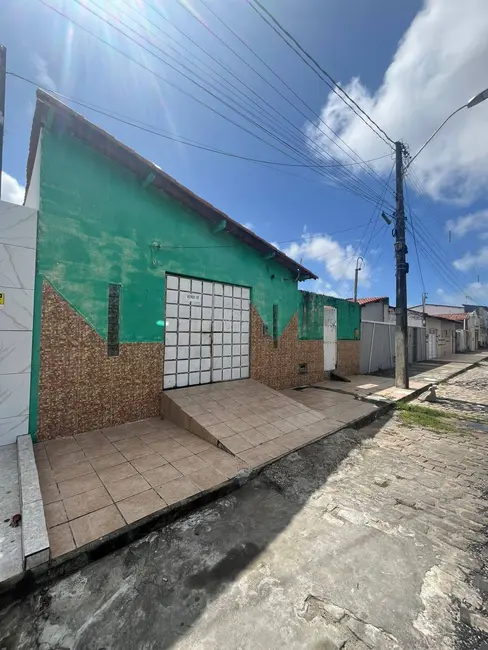 Casa com 5 quartos à venda, 150m2 em Pajuçara, Natal - RN - imagem 1 Foto 1 de Casa com 5 quartos à venda, 150m2 em Pajuçara, Natal - RN