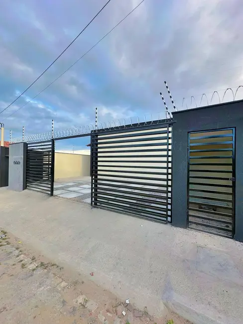 Foto 1 de Casa com 2 quartos à venda, 67m2 em Nova Esperança, Parnamirim - RN