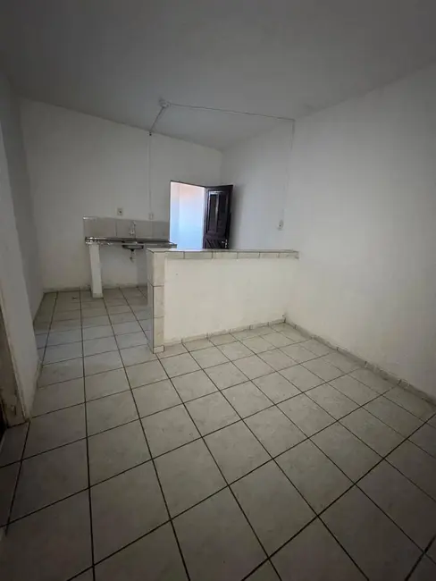 Foto 2 de Casa com 2 quartos para alugar, 40m2 em Potengi, Natal - RN