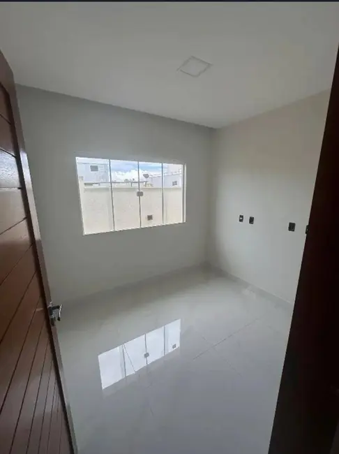 Foto 4 de Casa com 3 quartos à venda, 119m2 em Cajupiranga, Parnamirim - RN