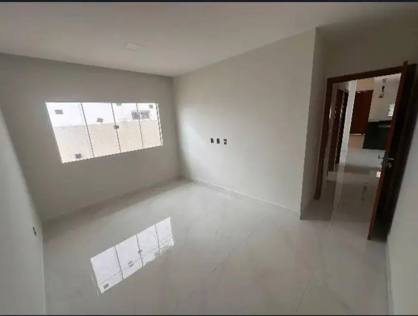Foto 3 de Casa com 3 quartos à venda, 119m2 em Cajupiranga, Parnamirim - RN